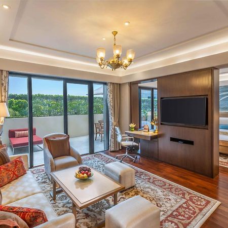 เดอะ ลีลา เดลี แอมเบียนซ์ คอนเวนชั่น โฮเต็ล Hotel นิวเดลี ภายนอก รูปภาพ Suite at The Oberoi, Mumbai