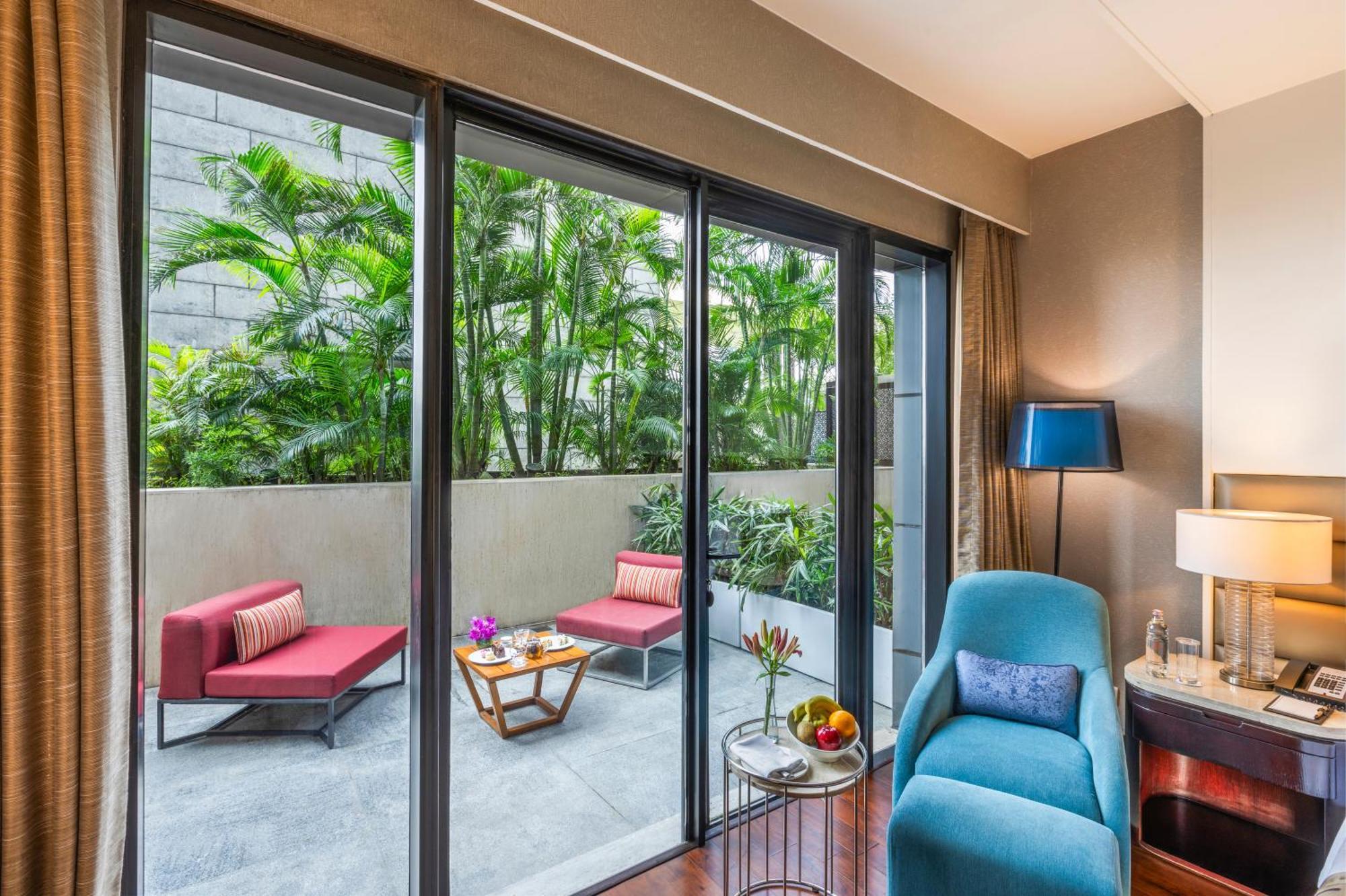 เดอะ ลีลา เดลี แอมเบียนซ์ คอนเวนชั่น โฮเต็ล Hotel นิวเดลี ภายนอก รูปภาพ Deluxe Room with private balcony