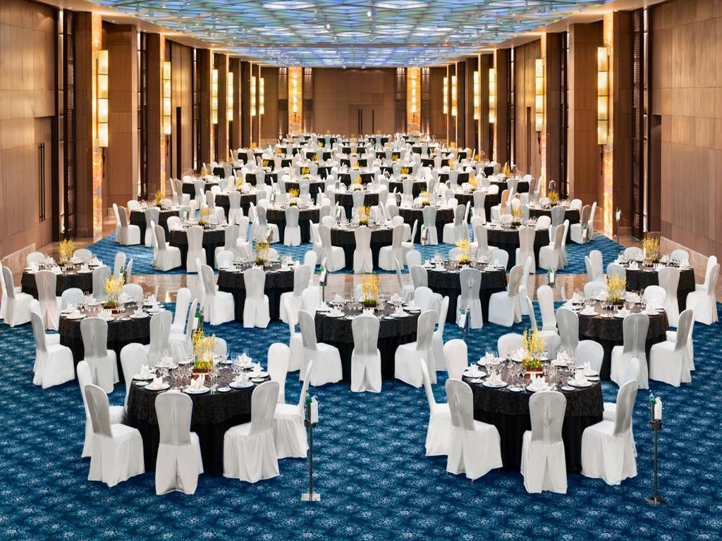 เดอะ ลีลา เดลี แอมเบียนซ์ คอนเวนชั่น โฮเต็ล Hotel นิวเดลี ภายนอก รูปภาพ The Grand Ballroom