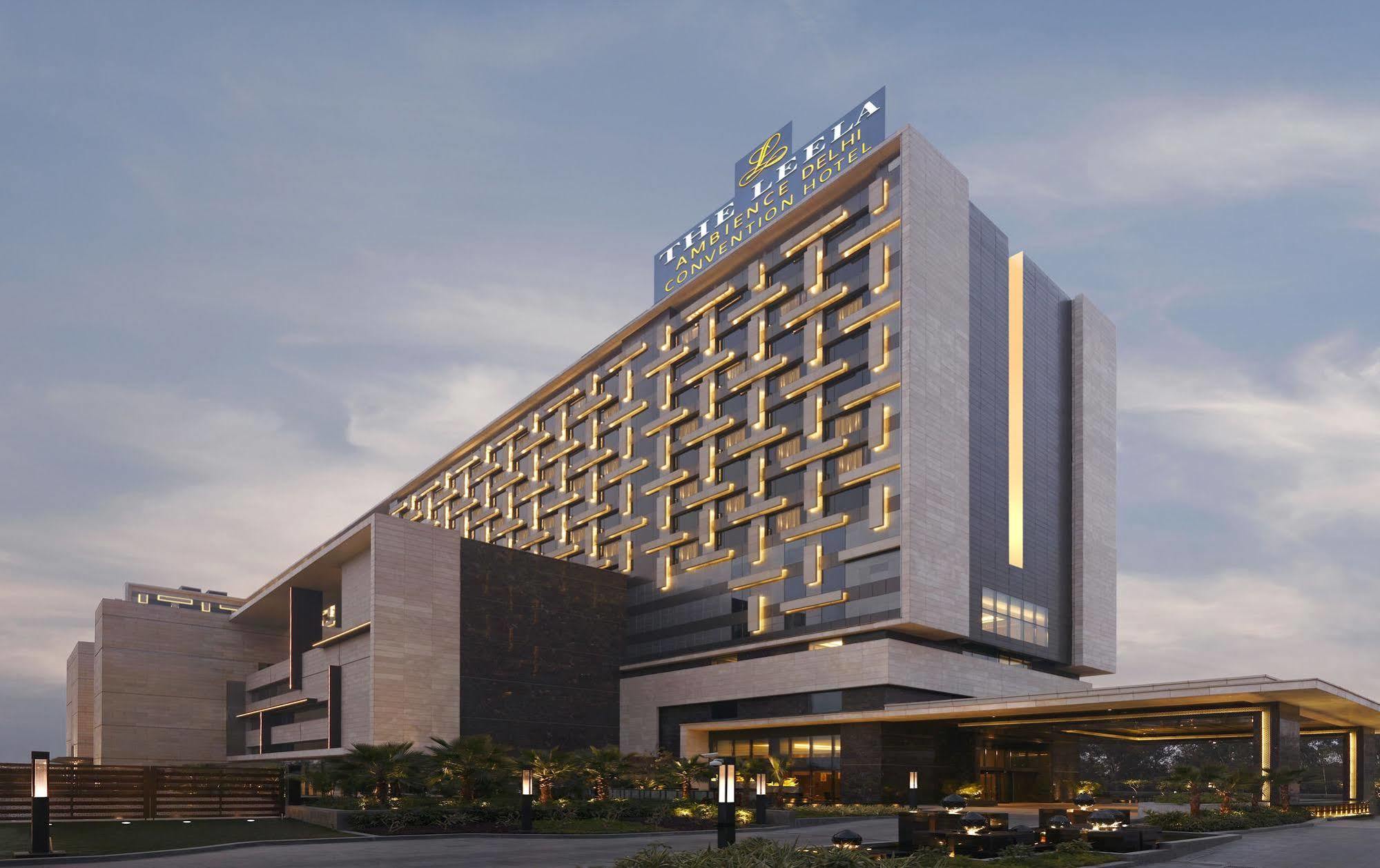 เดอะ ลีลา เดลี แอมเบียนซ์ คอนเวนชั่น โฮเต็ล Hotel นิวเดลี ภายนอก รูปภาพ The hotel in 2019